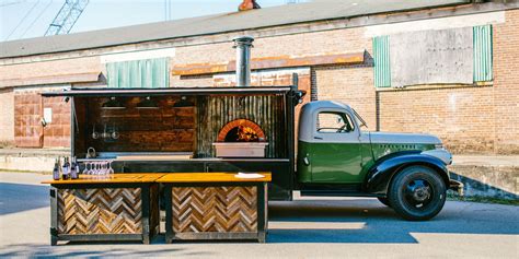 Vintage 1946 Chevrolet Wood Fired Pizza Truck | Pizza truck, Pizza food truck, Car food