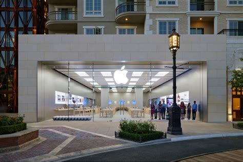 Southern California Apple Store warning customers of fraudulent phone ...