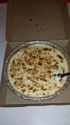 Chicken Alfredo Pasta -- Pizza Hut =D | Chicken alfredo pizza, Food, Yummy food