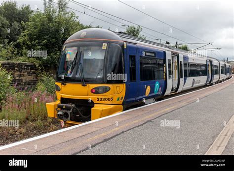 Class 333 train hi-res stock photography and images - Alamy