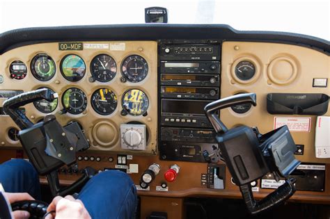 Cessna 172 Cockpit