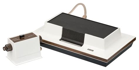 File:Magnavox-Odyssey-Console-Set.png - Wikipedia