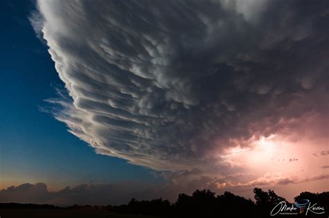 Mammatus clouds - what are they and how they form?