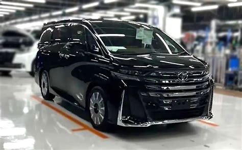 ภาพหลุดคันจริงก่อนเปิดตัว Toyota Alphard และ Toyota Vellfire 2023