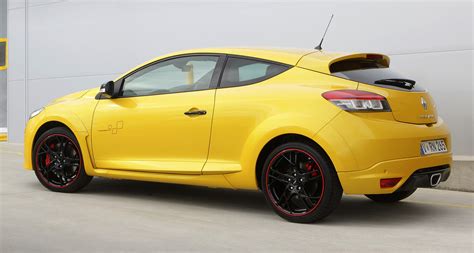 Renault Megane RS 265 Trophy introduced, RM244k renault megane rs 265 trophy 02 - Paul Tan's ...