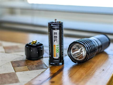 A Comprehensive Guide on Batteries Used in Flashlights