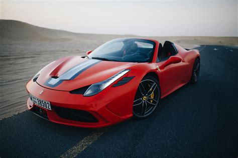 24+ Ferrari Sport Cars Wallpapers Gif