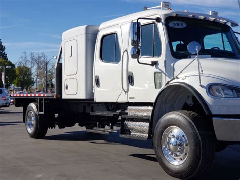 Freightliner 4x4 with Crew Cab - Sleeper - Automatic - 10ft Deck - A/C | River Daves Place