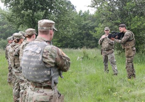 U.S. Military Police conduct joint training with Slovenians | Article | The United States Army