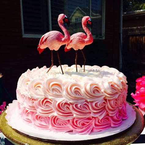 I loved the idea of an ombré cake and then came across these cute flamingos. They weren't ...