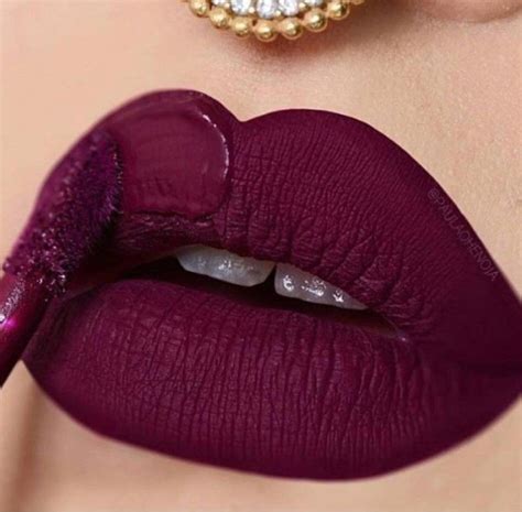 Pin by Сапарчашка on Макияж/Уход/Косметика | Lipstick, Lip colors, Lip makeup