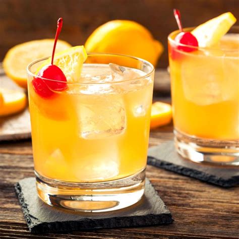 Whiskey Stone Sour Recipe | Besto Blog