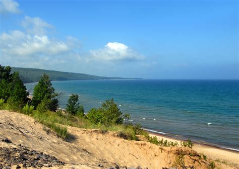 3 Road Tours to Reach a Great Lakes Beach in Michigan - MARVAC