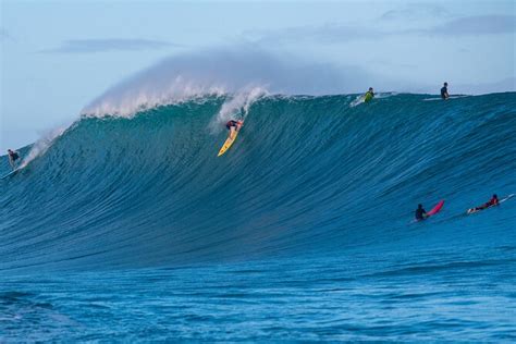 Learn to surf with a local big wave rider on the North Shore of Oahu ...