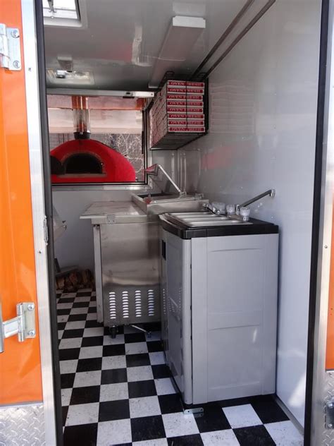 Mobile Pizza Truck Ovens - Tuscany Fire | Pizza truck, Pizza food truck, Wood fired pizza