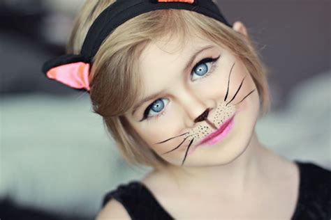 22 Easy Cat Face Paint Design | Halloween makeup for kids, Cat halloween makeup, Cat makeup for kids