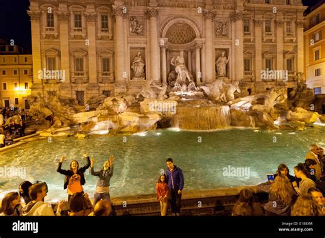 Trevi fountain night hi-res stock photography and images - Alamy