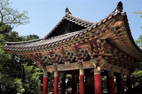 Free Photo | Korea bulguksa unesco buddhist temple bell pagoda roof