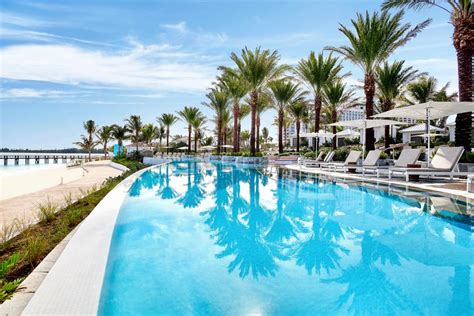 Bahamas Pool & Beachfront Cabanas | Baha Bay Waterpark at Baha Mar