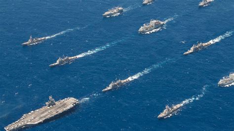 US Massive Aircraft Carrier Moving with Entire Strike Group - Go IT