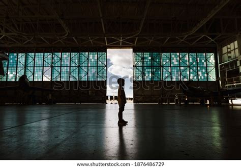 1,925 Airplane Silhouette Side View Images, Stock Photos & Vectors | Shutterstock