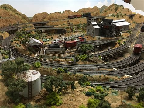 HO scale train layout 6x4 - Model railroad layouts plansModel railroad layouts plans