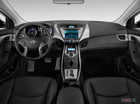 2014 Hyundai Elantra: 95 Interior Photos | U.S. News