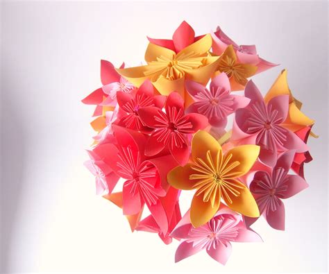 How to Make an Origami Flower Bouquet Easily (with Straws and Paper) - Instructables