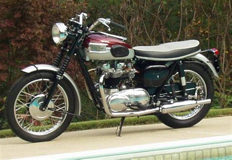 Triumph T120 Bonneville 650 (1960-61)