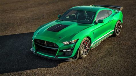 First 2020 Shelby GT500 Is A Nod To 1968 'Green Hornet' Prototype