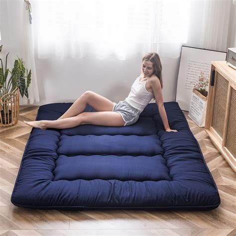 MAXYOYO Japanese Floor Mattress Futon Mattress, Thicken Tatami Mat Sleeping Pad Foldable Roll Up ...