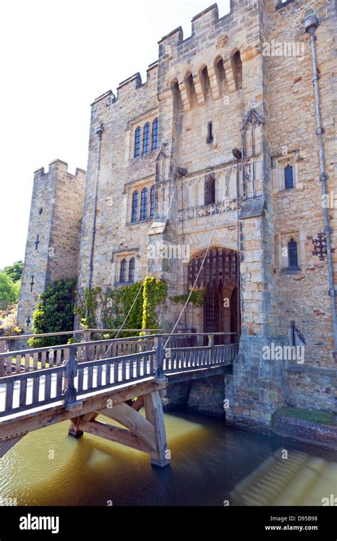 Drawbridge Hever Castle Kent UK Stock Photo - Alamy