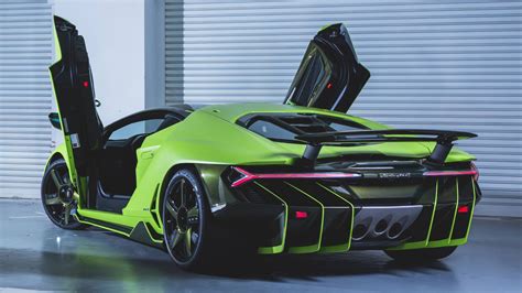 Behold a bright green Lamborghini Centenario | Top Gear