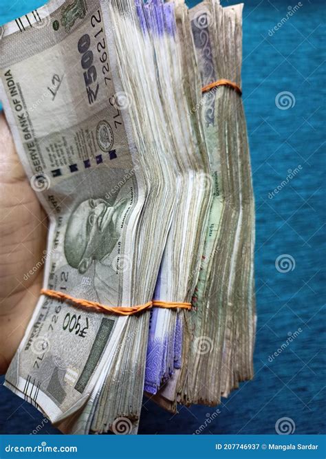 Bundle of Money, Indian Currency Stock Image - Image of 100rupees, bundle: 207746937