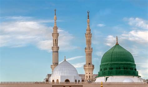 The Construction of the Masjid an-Nabawi | Green Dome