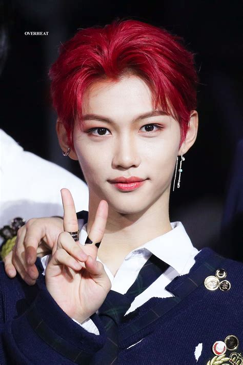 OVERHEAT on Twitter: "191227 가요대축제 #straykids #스트레이키즈 #felix #필릭스 🏻🖐🏻🍒 ...