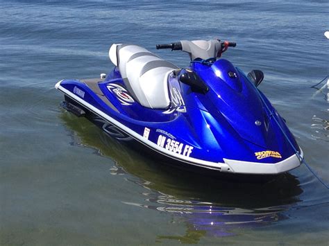 2012 Yamaha VX Deluxe | Jet ski, Yamaha, Skiing