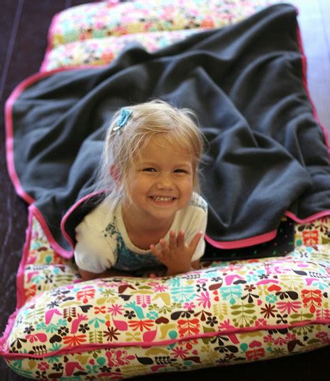 DIY Nap Mat/Bed Roll | Pretty Prudent