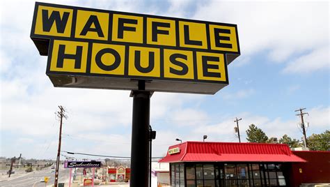 Waffle House’s Christmas 2020 Hours: Is It Open or Closed? | Heavy.com