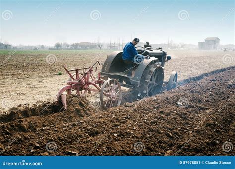 Day Annual Plowing with Vintage Tractors. Editorial Photo - Image of plowing, industry: 87978851