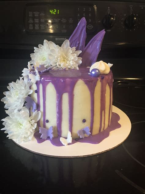 Purple and White drip cake | Drip cakes, Cake, Desserts