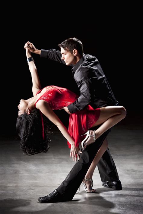 Pin by krisricou on Dancing photo ideas | Dancing poses, Tango dancers, Salsa dancer