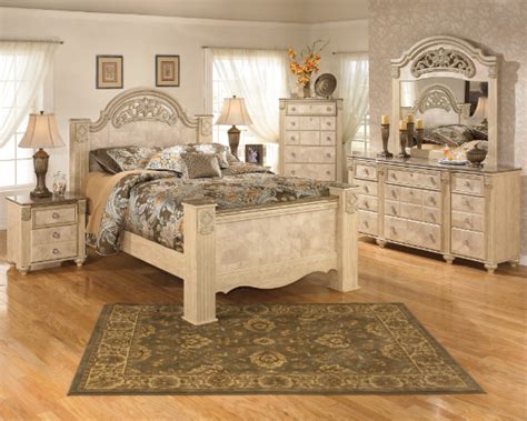 Saveaha Bedroom Set Ashley Furniture