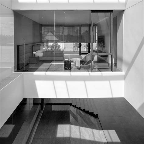 Gallery of Waterfall House / Architects49 House Design Limited - 14