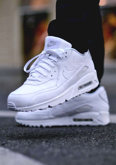 Nike Air Max 90 White on White | SOLETOPIA