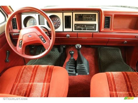 1986 Ford bronco ii interior