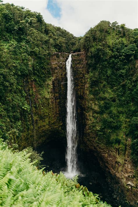 Best Hawaiian Island For Waterfalls