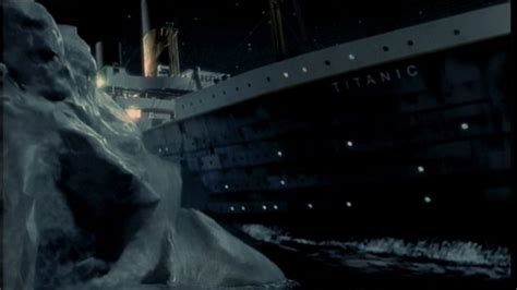 Titanic Hitting The Iceberg