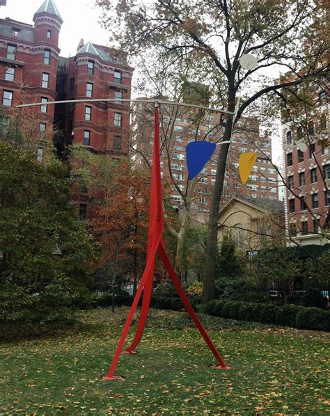 Calder Sculpture Returns to Gramercy Park -ARTnews