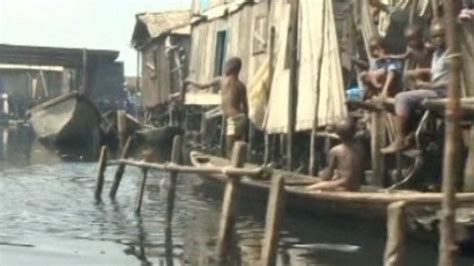 Makoko - Nigeria's slum built on the water - BBC News